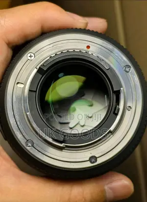 Sigma 50mm F/1.4 Ex Dg HSM Prime Lens With Lense Hood Caps for Canon