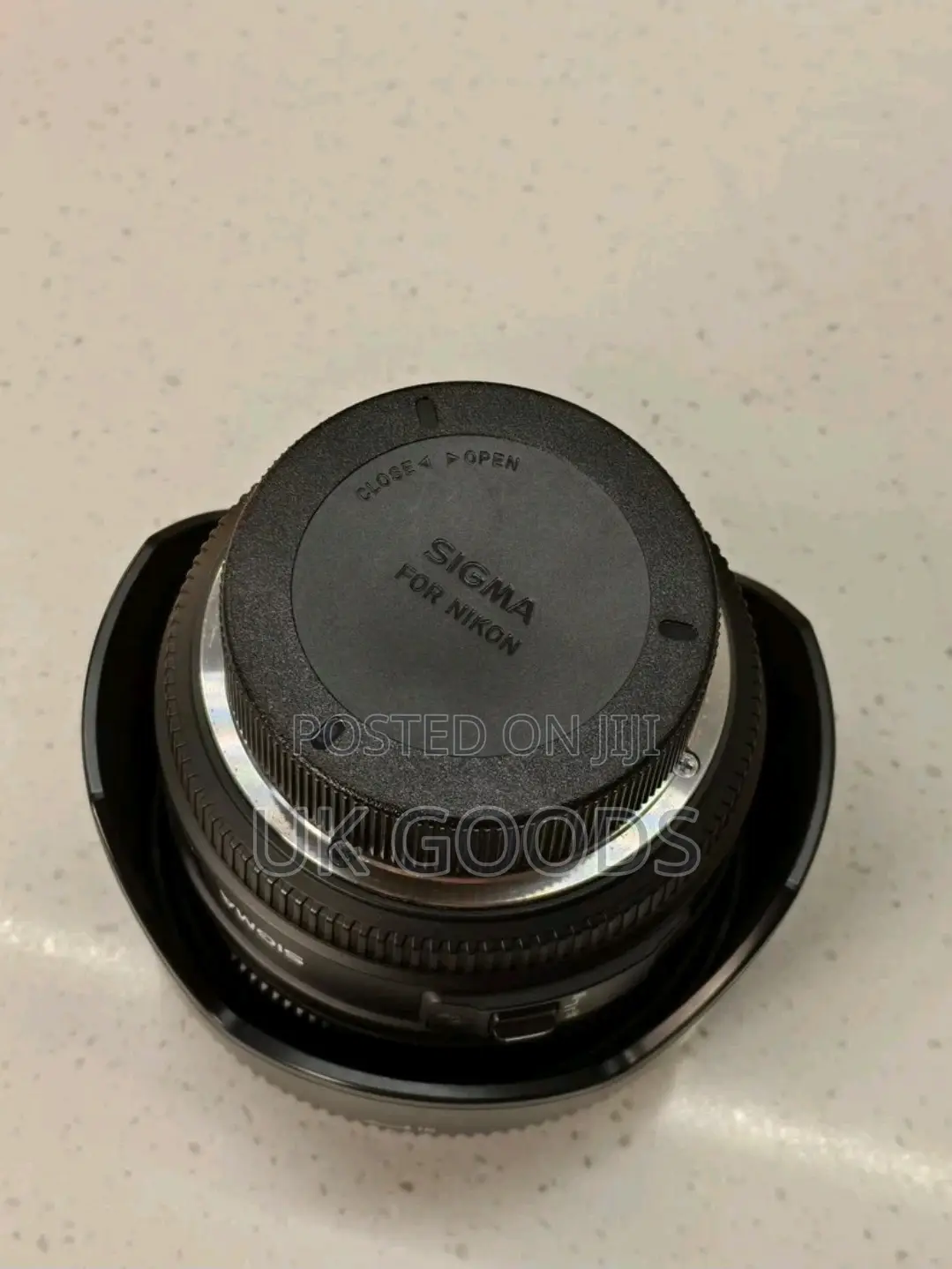 Sigma 50mm F/1.4 Ex Dg HSM Prime Lens With Lense Hood Caps for Canon