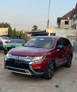 Mitsubishi Outlander 2.0 PHEV AWD 2019 Red
