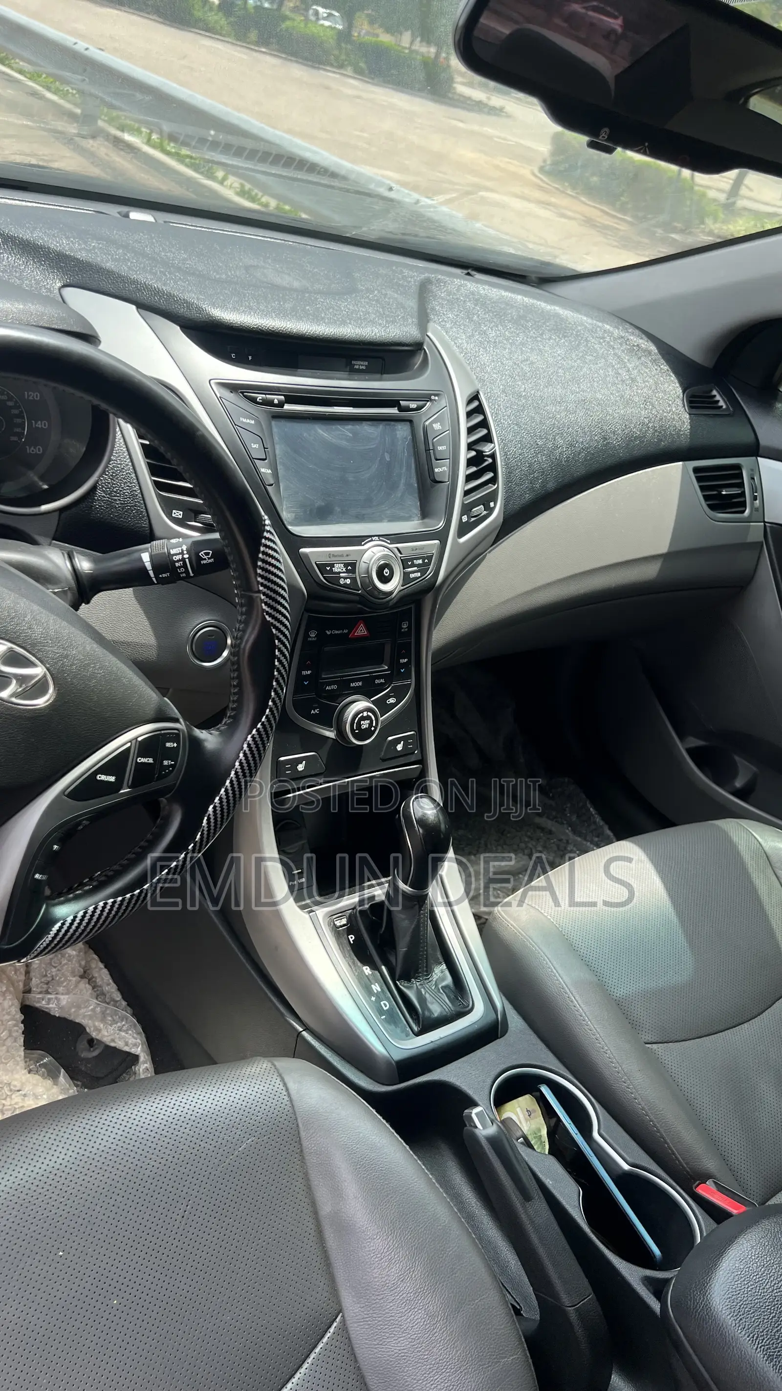Hyundai Elantra Limited 4dr Sedan (1.8L 4cyl 6A) 2014 Silver