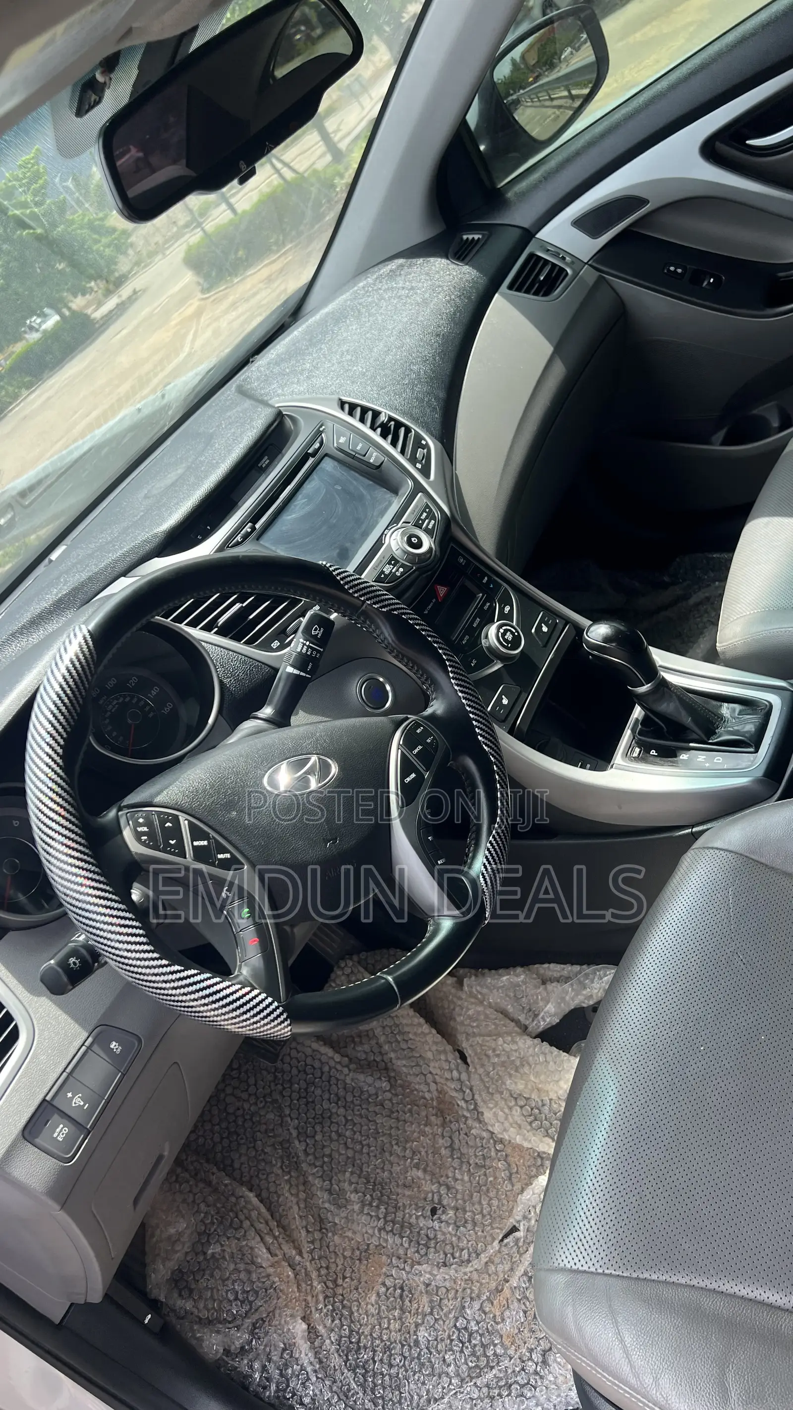 Hyundai Elantra Limited 4dr Sedan (1.8L 4cyl 6A) 2014 Silver