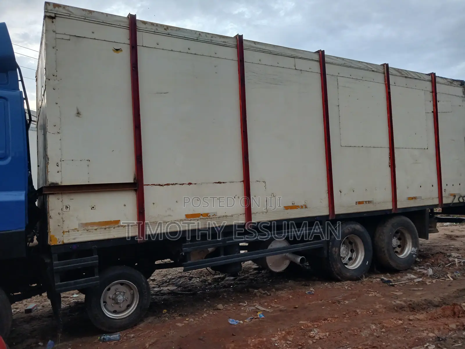 Cargo Trucks