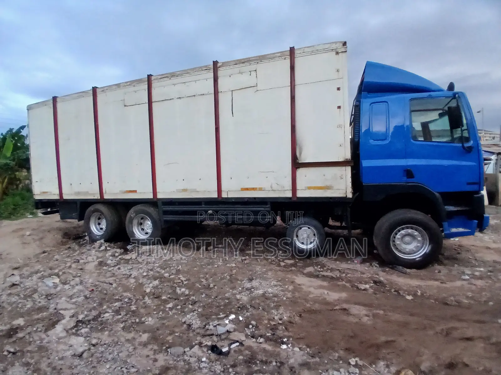 Cargo Trucks