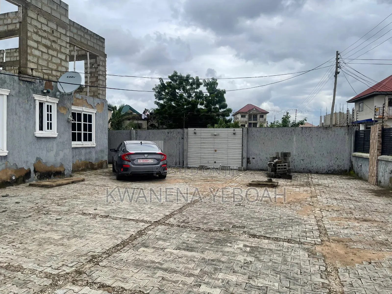6bdrm House in Amasaman for sale