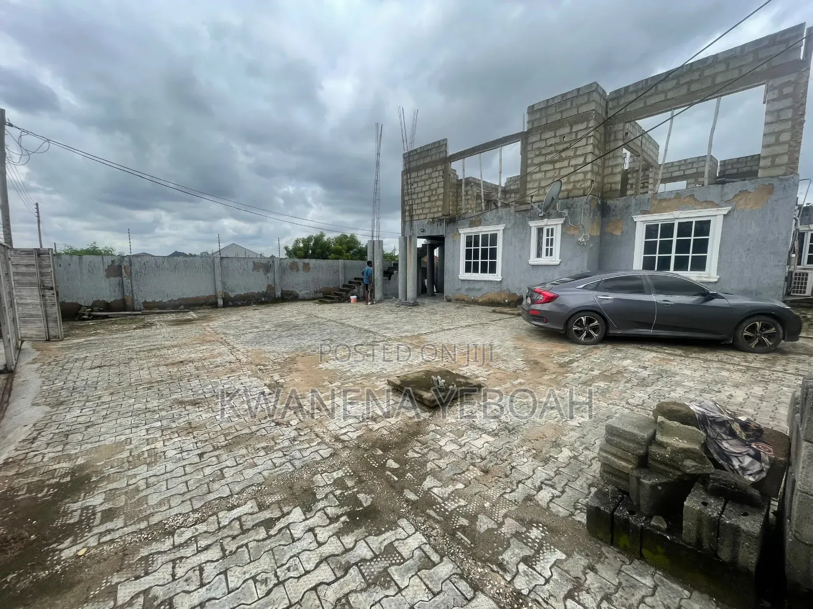 6bdrm House in Amasaman for sale