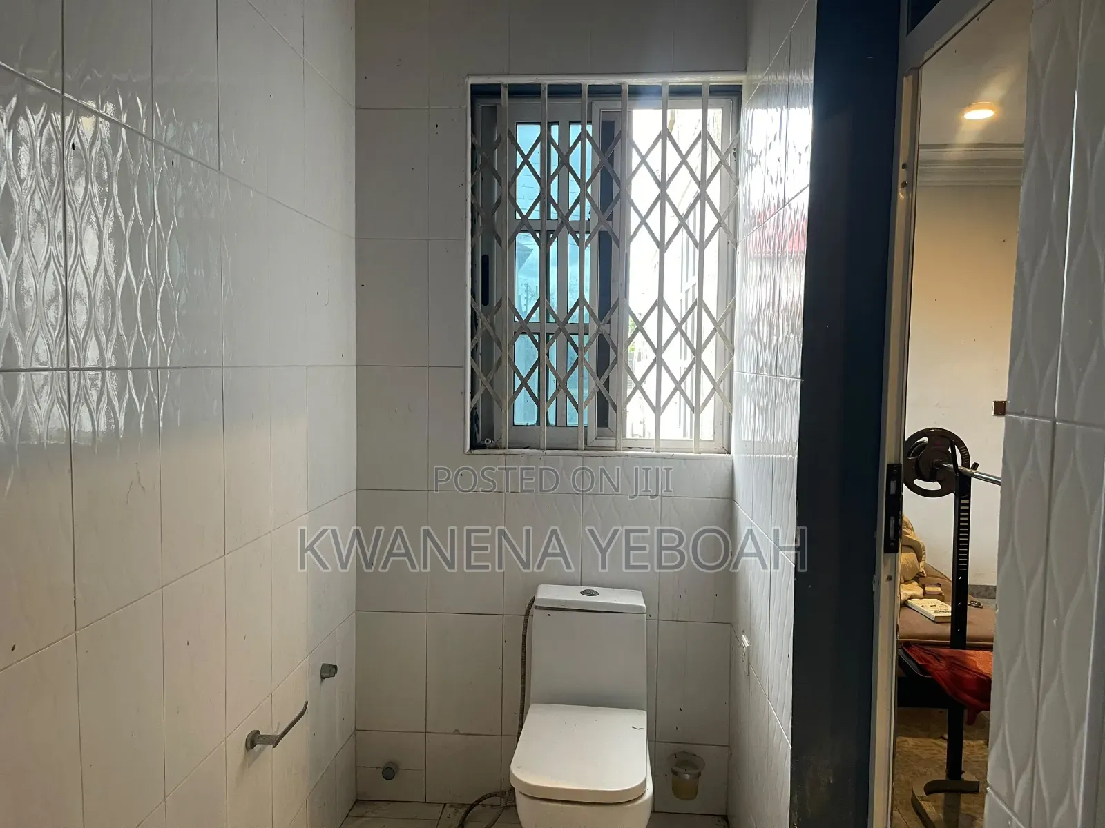 6bdrm House in Amasaman for sale