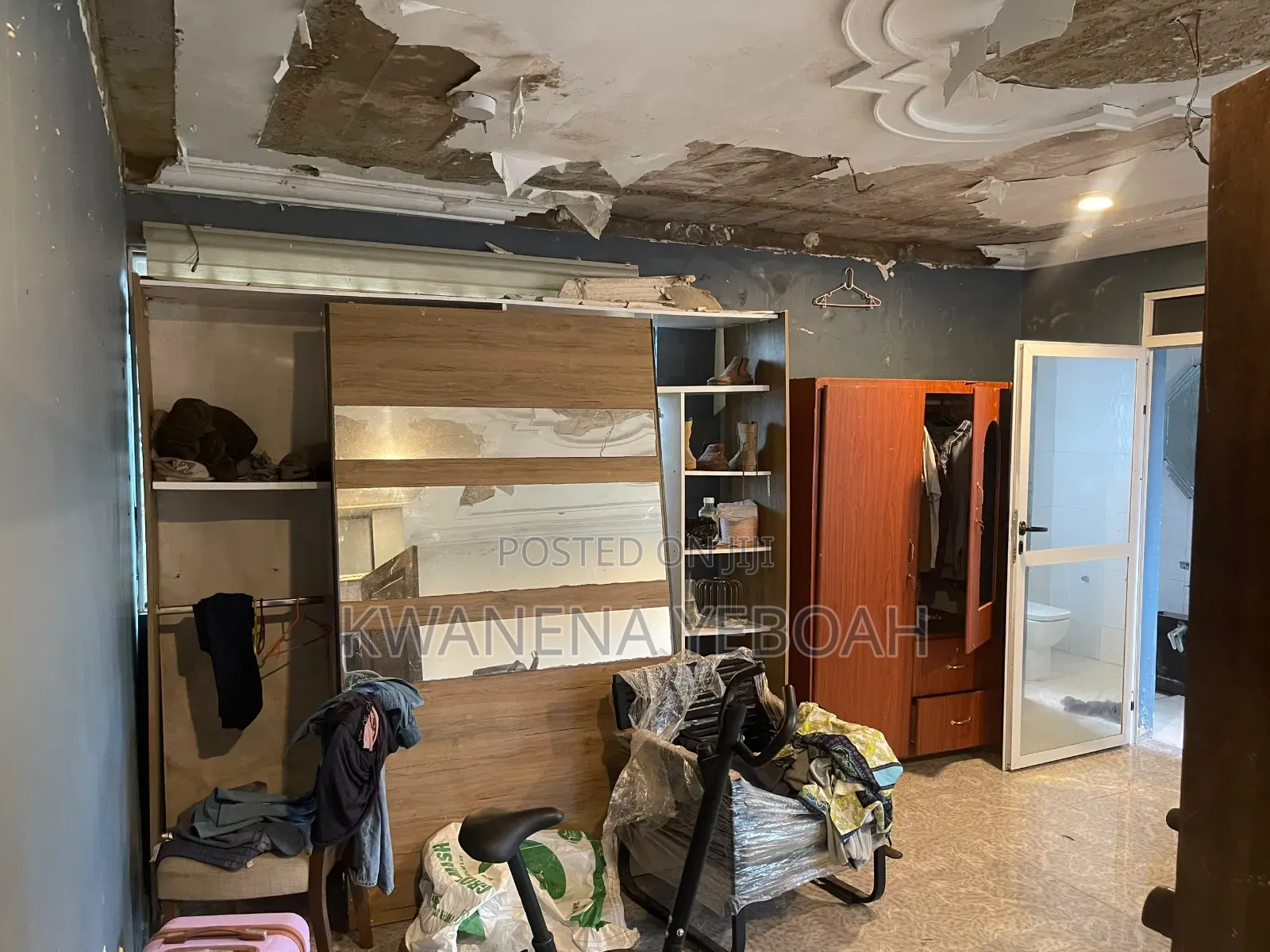 6bdrm House in Amasaman for sale