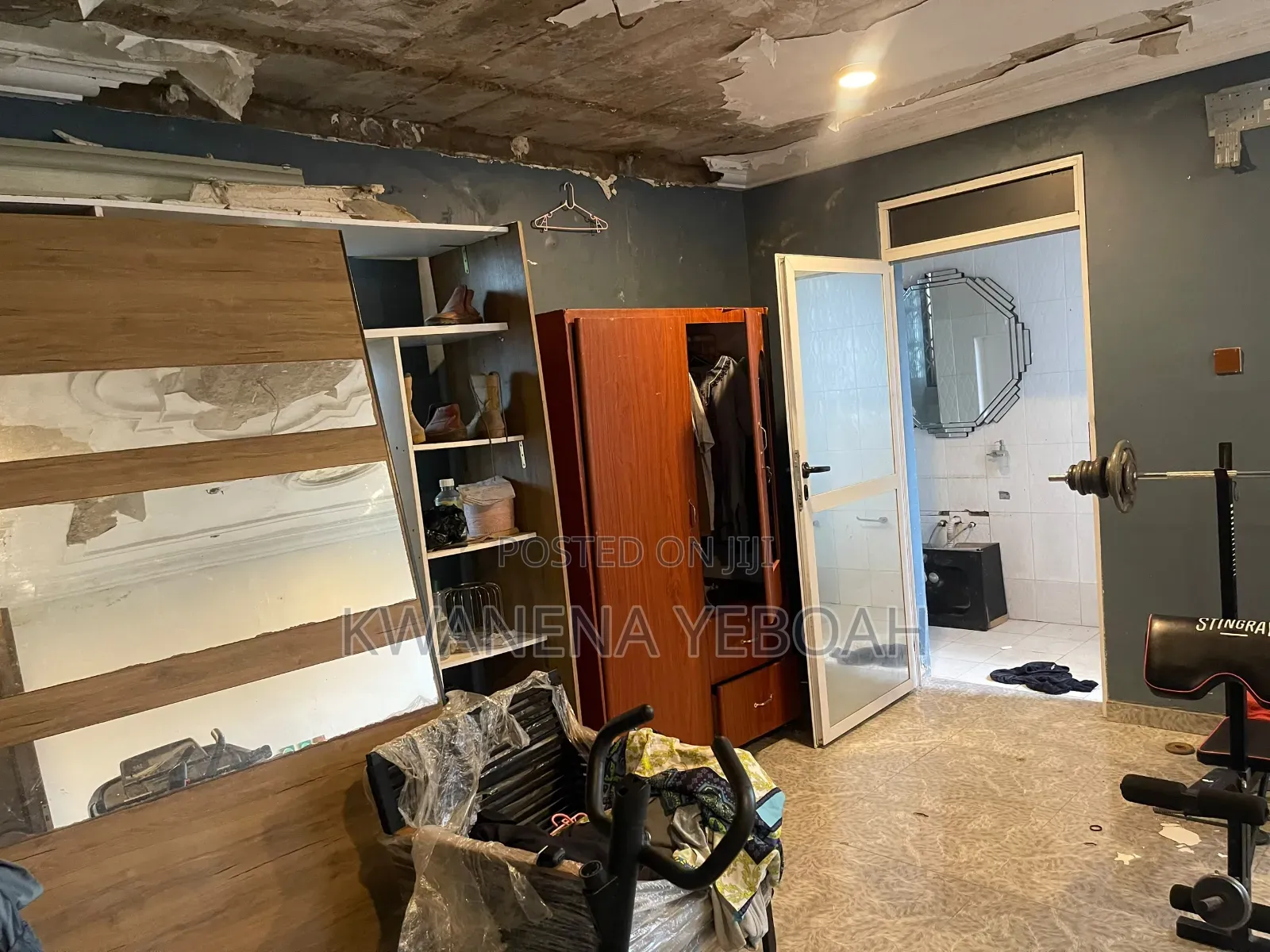 6bdrm House in Amasaman for sale