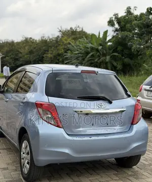 Toyota Vitz 1.3 AWD 3dr 2013 Blue