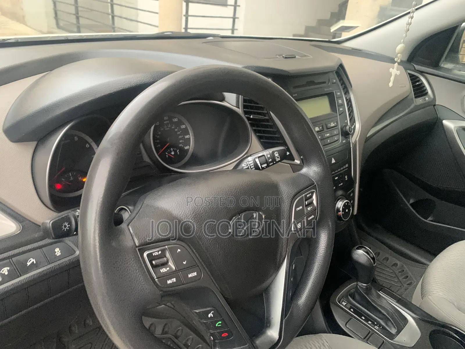 Hyundai Santa Fe SE AWD 2016 White