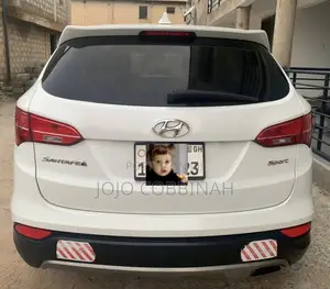 Hyundai Santa Fe SE AWD 2016 White