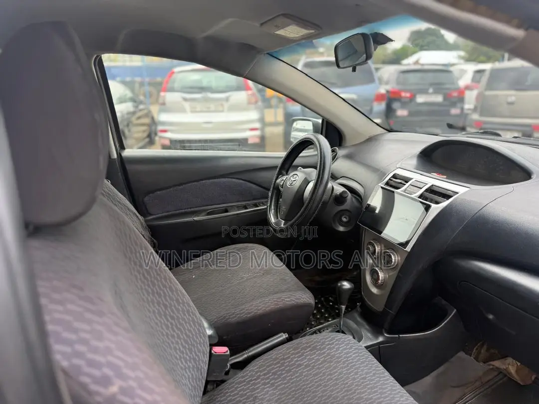Toyota Yaris 1.5 2008 Silver