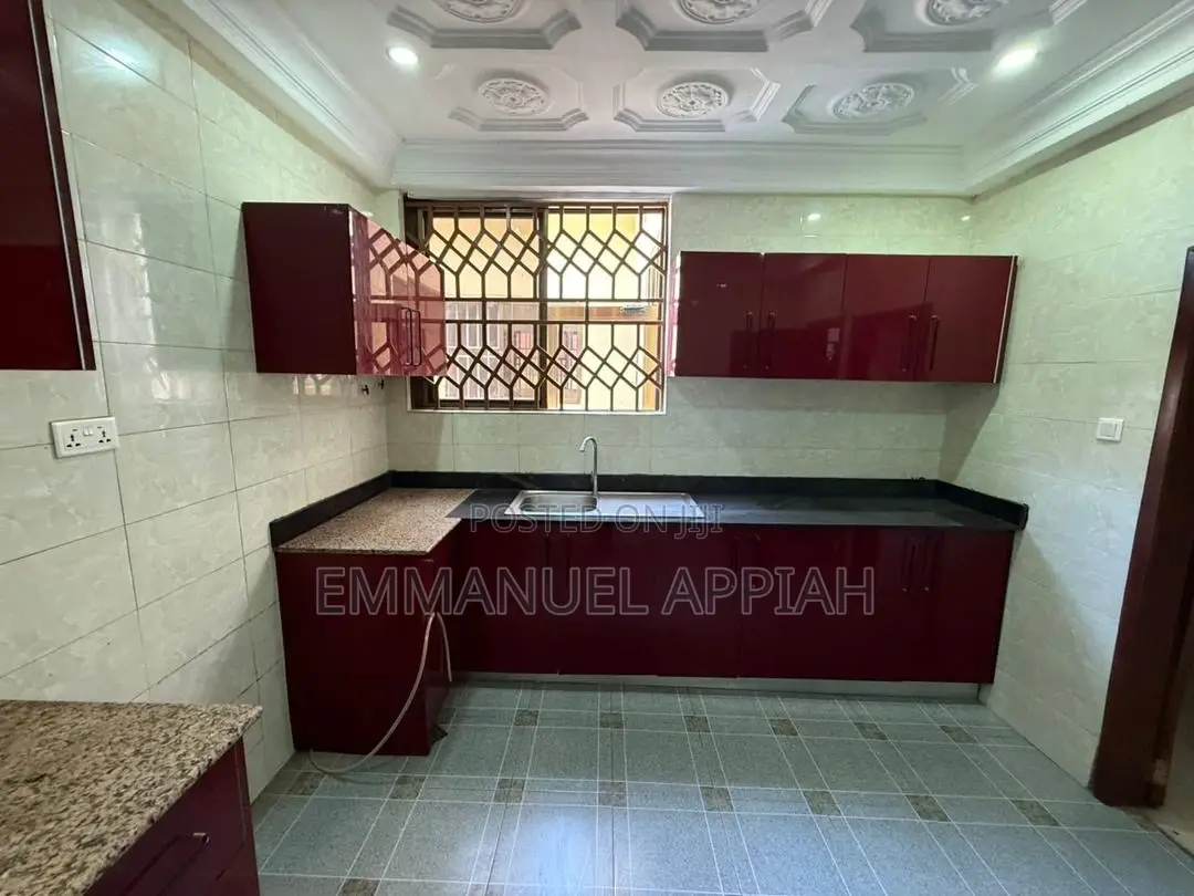 5bdrm House in Westland for rent