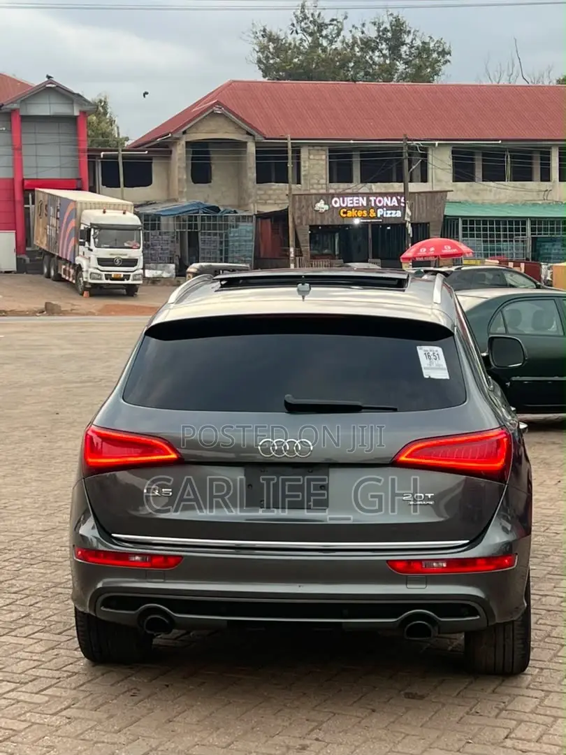 Audi Q5 2.0T Premium AWD quattro 2017 Gray