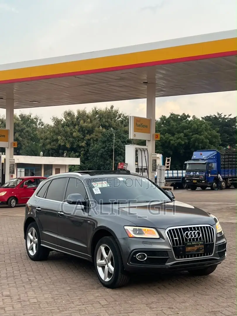 Audi Q5 2.0T Premium AWD quattro 2017 Gray
