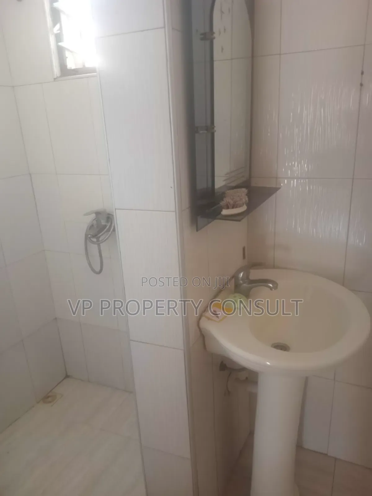 1bdrm Apartment in Oxford Street for rent