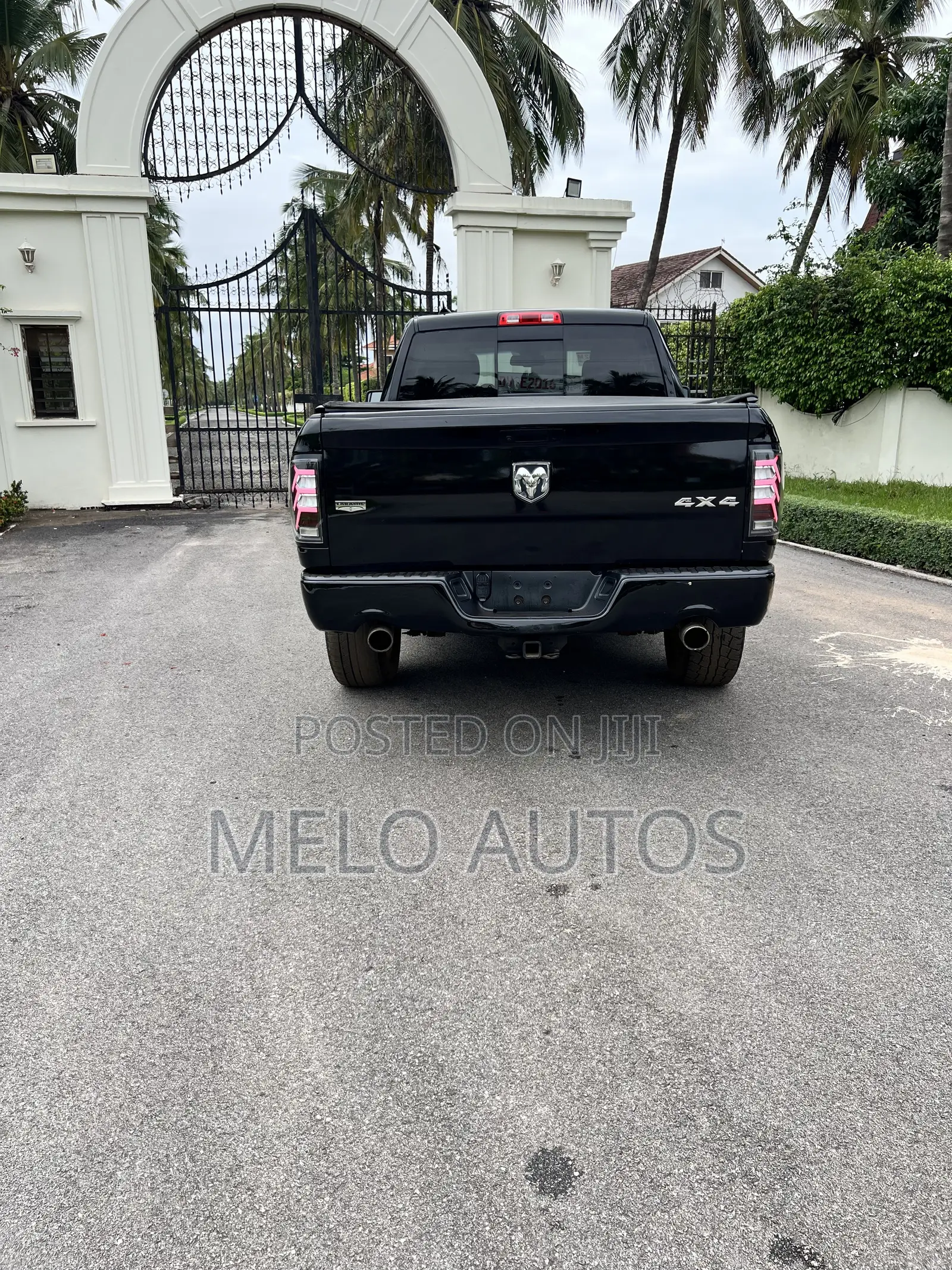 RAM 1500 2017 Black