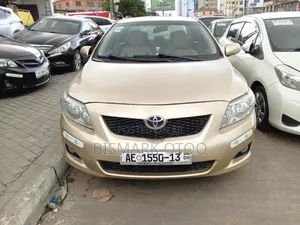 Toyota Corolla 2010 Gold