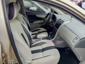 Toyota Corolla 2010 Gold