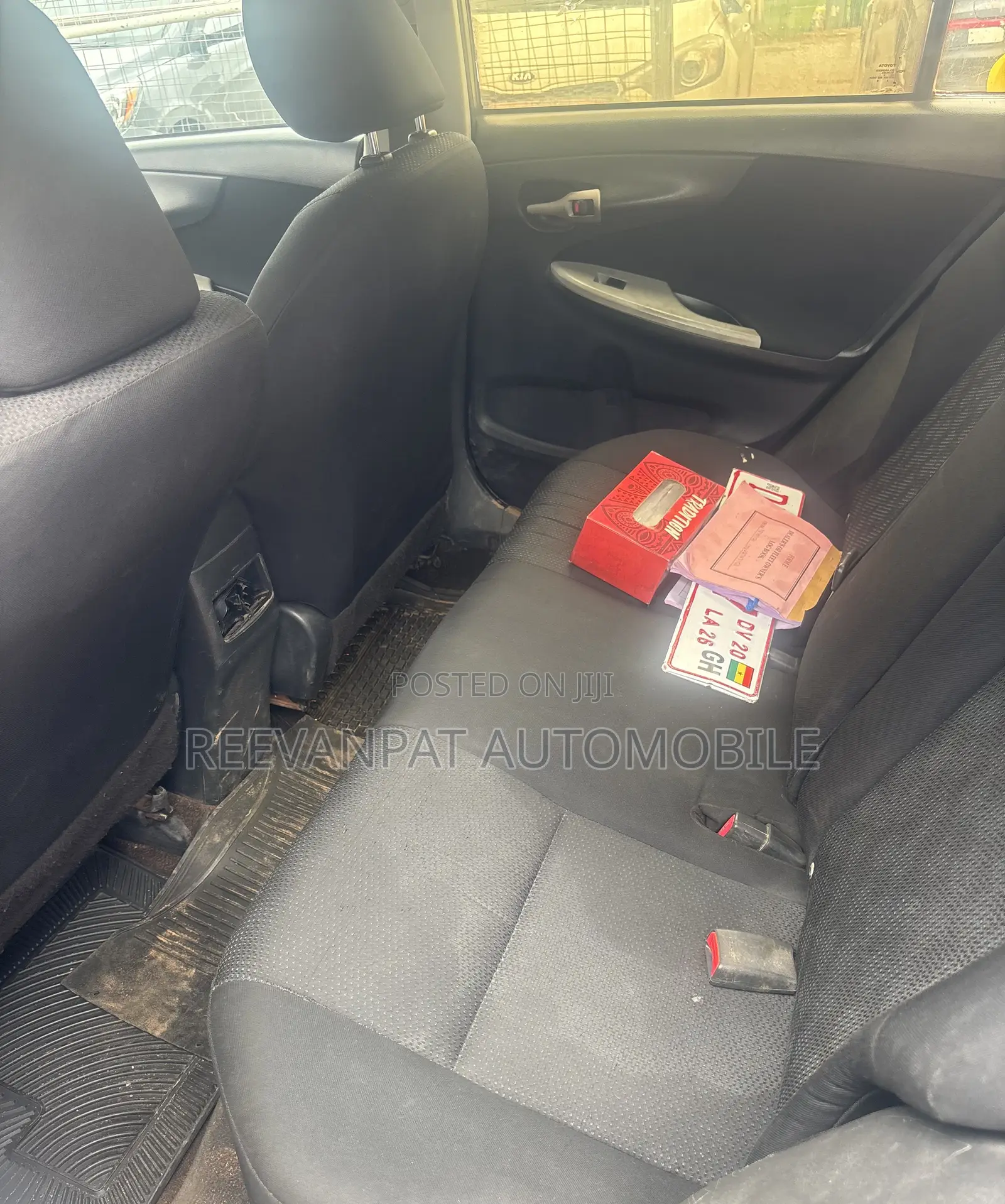 Toyota Corolla 2010 Silver