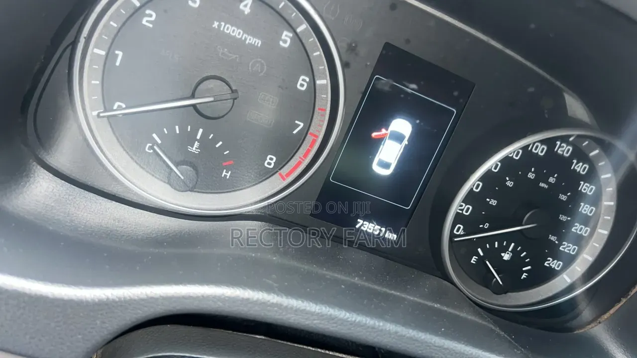 Hyundai Elantra 2013 Silver