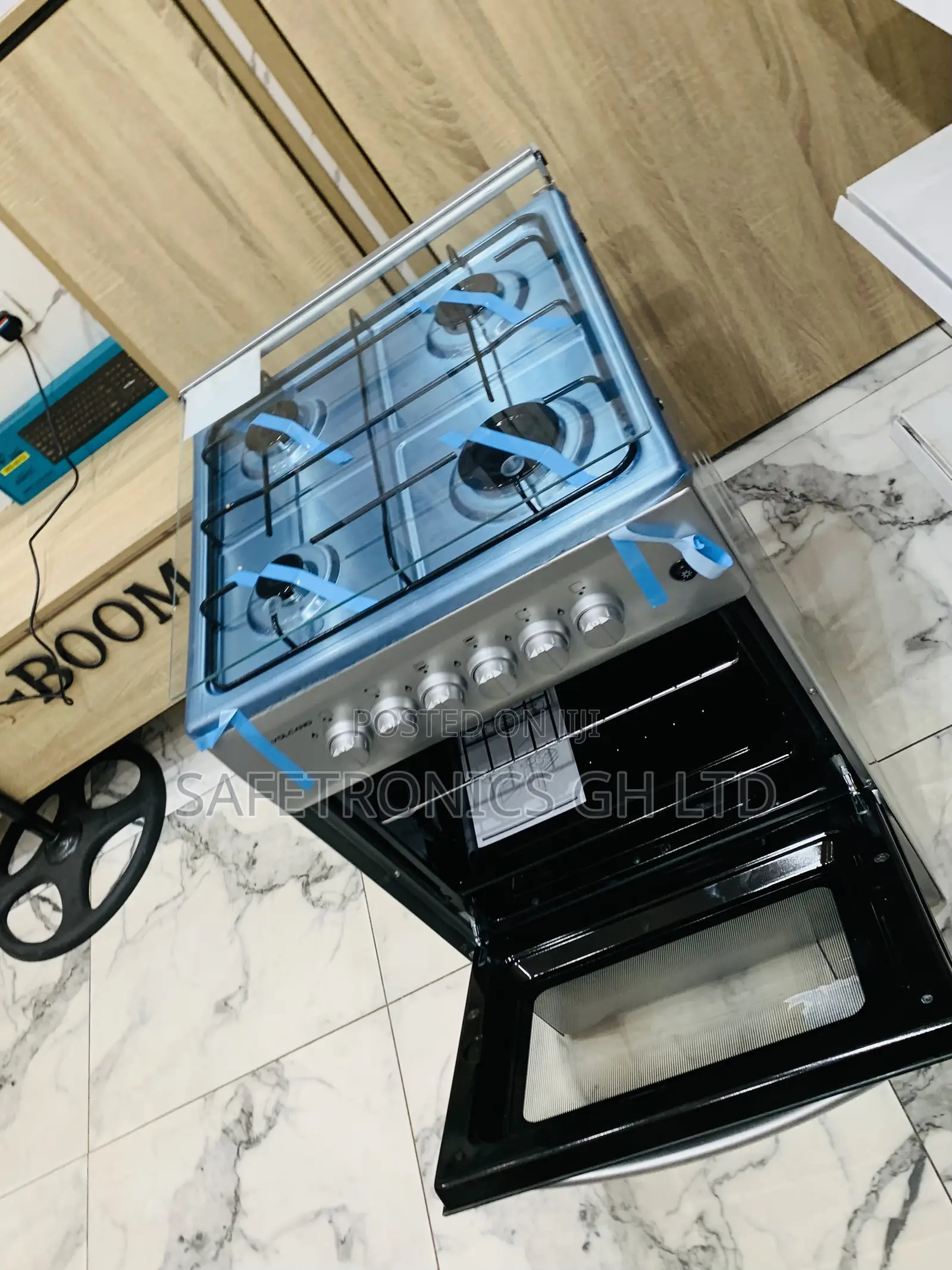Shop Elegant Volcano 4-Burner Gas Cooker Oven With Grill 50x50