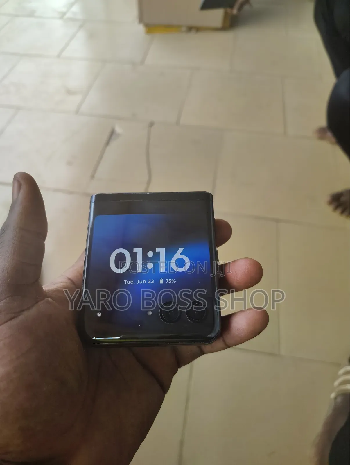 Motorola Razr (2023) 256 GB Black