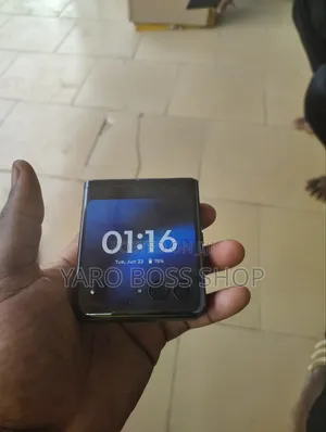 Motorola Razr (2023) 256 GB Black