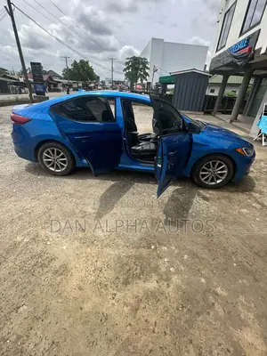 Hyundai Elantra 2017 Blue