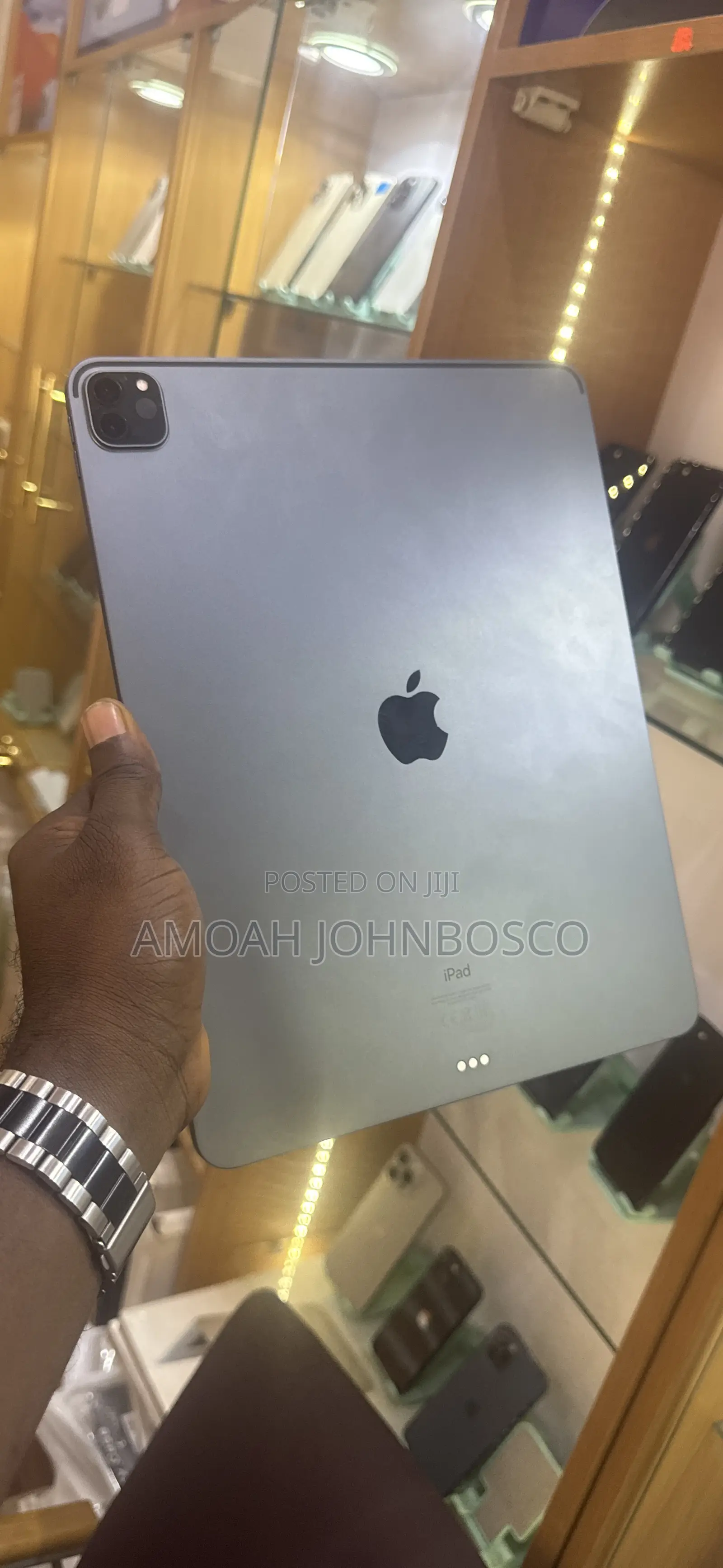 Apple iPad Pro 12.9 (2020) 256 GB Gray