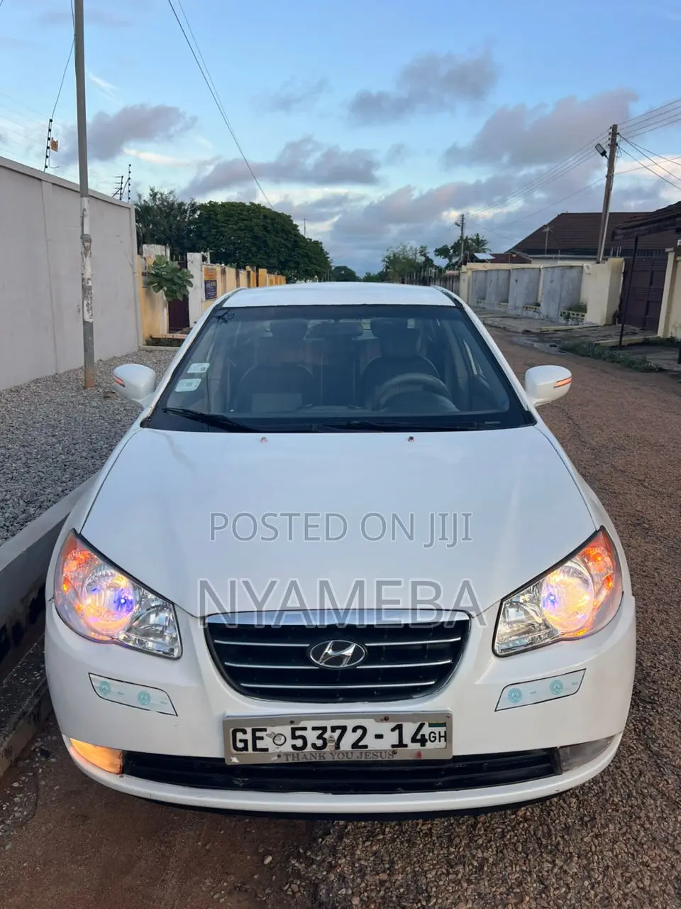 Hyundai Elantra 2009 White