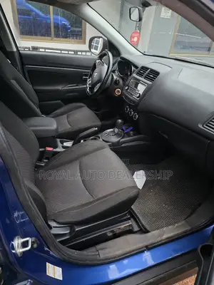 Mitsubishi Outlander 2017 Blue