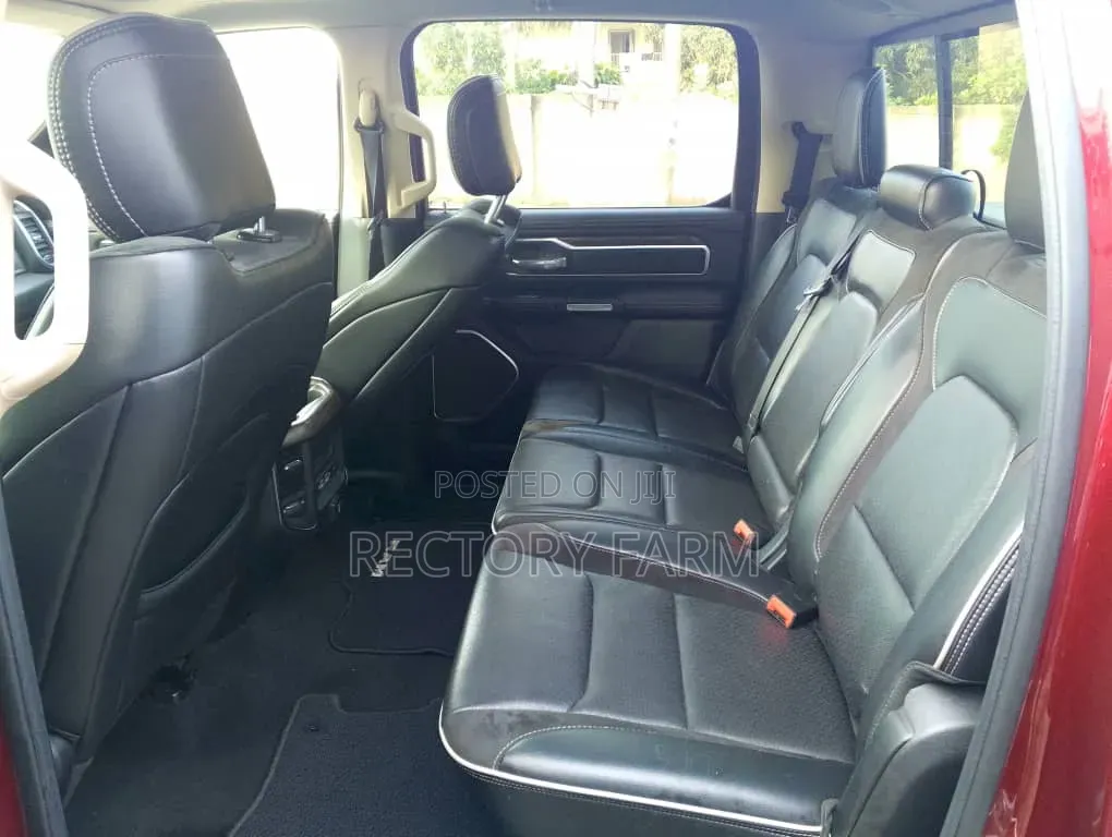 RAM 1500 2020 Burgundy