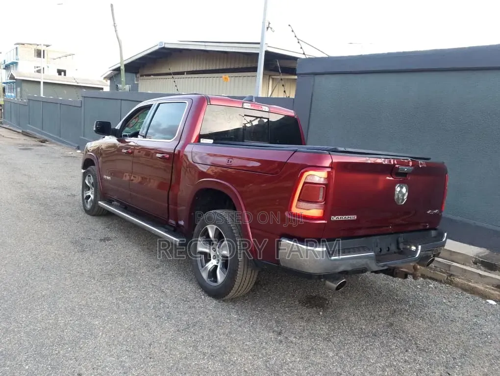 RAM 1500 2020 Burgundy