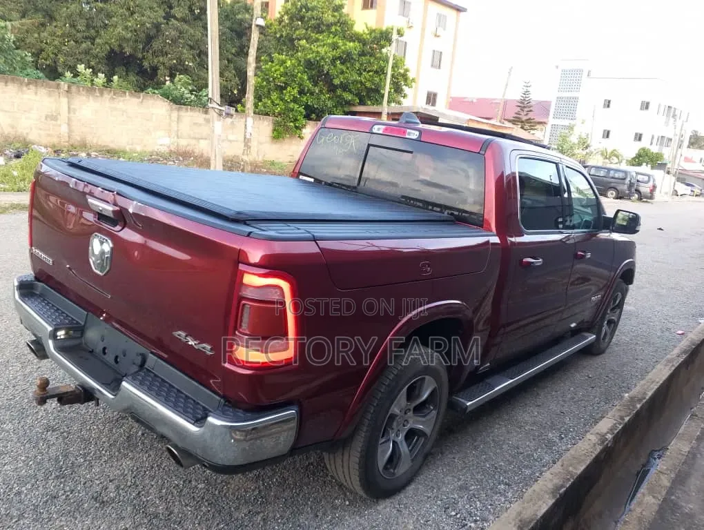 RAM 1500 2020 Burgundy