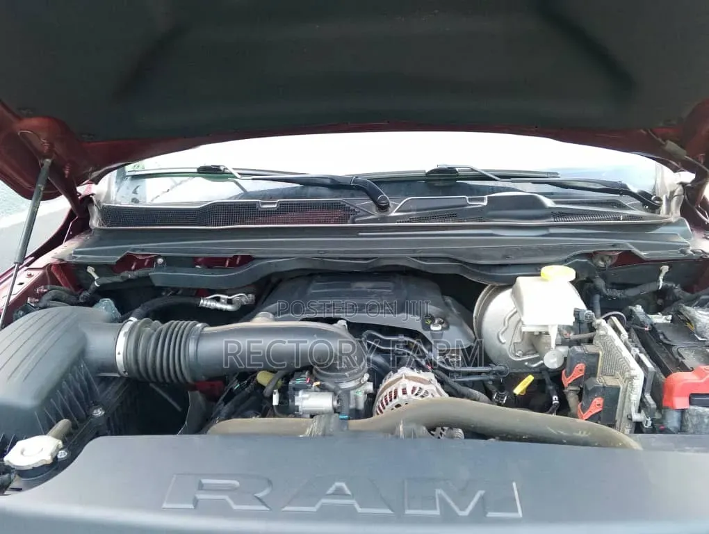 RAM 1500 2020 Burgundy