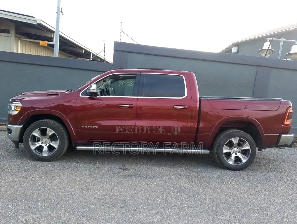 RAM 1500 2020 Burgundy