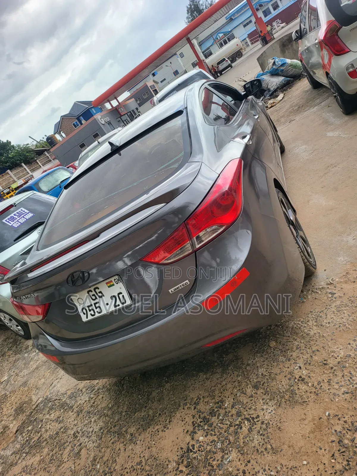 Hyundai Elantra 2012 Gray