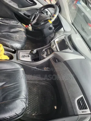Hyundai Elantra 2012 Gray