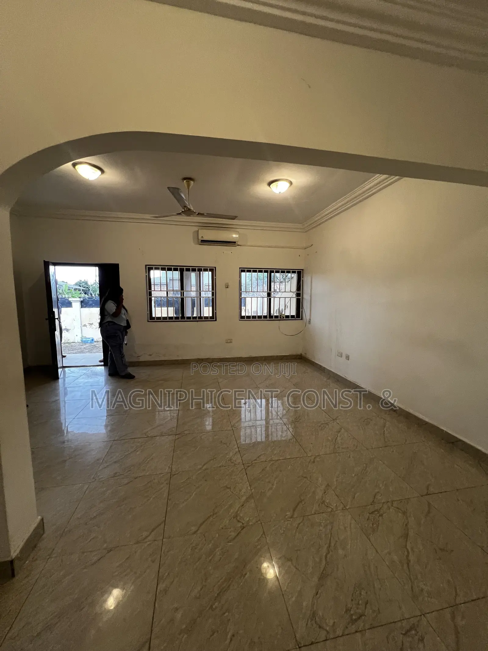 3bdrm House in Lakeside, Ashaley Botwe for rent