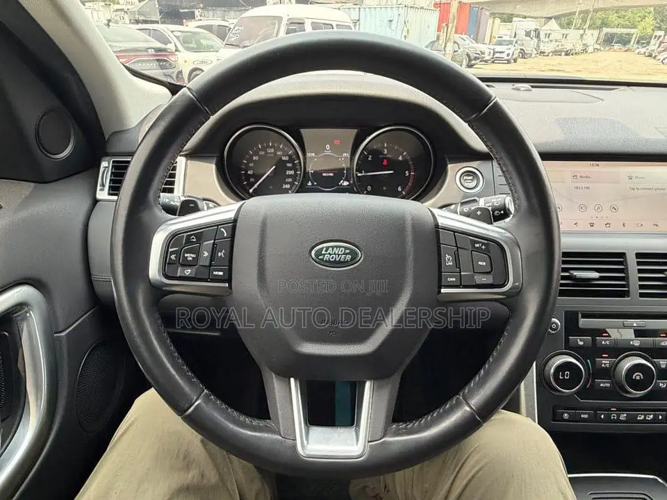 Land Rover Discovery 2018 Blue