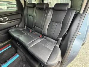 Land Rover Discovery 2018 Blue