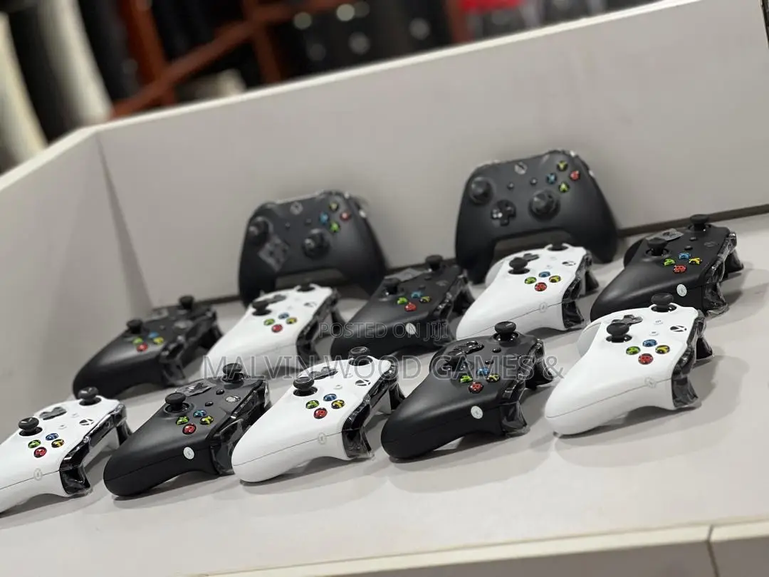 Xbox One S Controllers