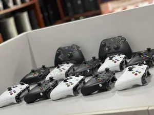Xbox One S Controllers