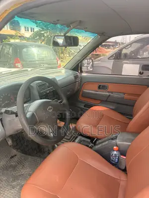 Nissan Hardbody 2007 White