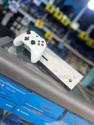 Xbox One S With 8 Games