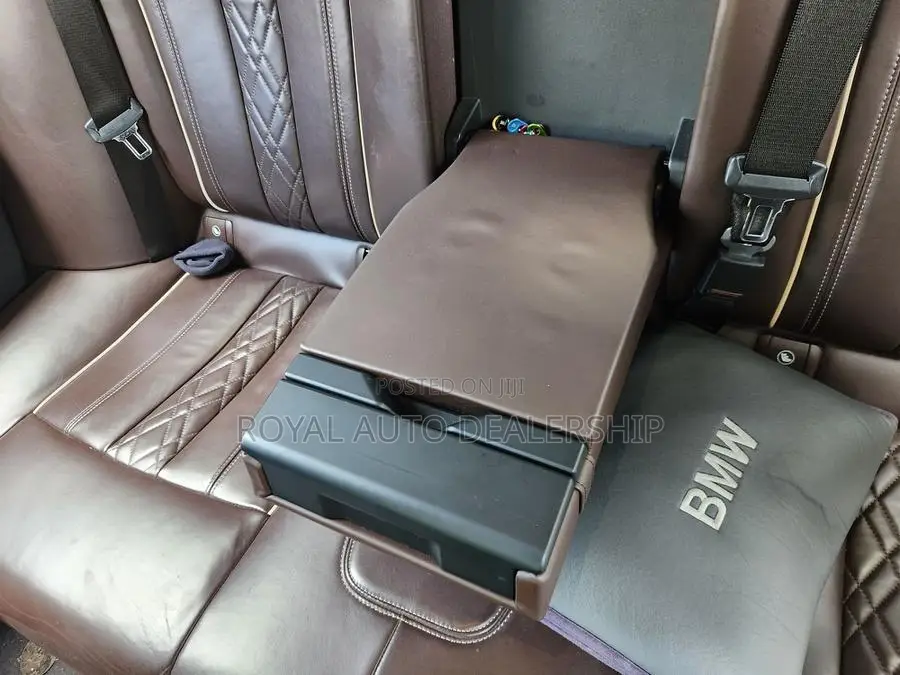 BMW G-Series 2018 Black