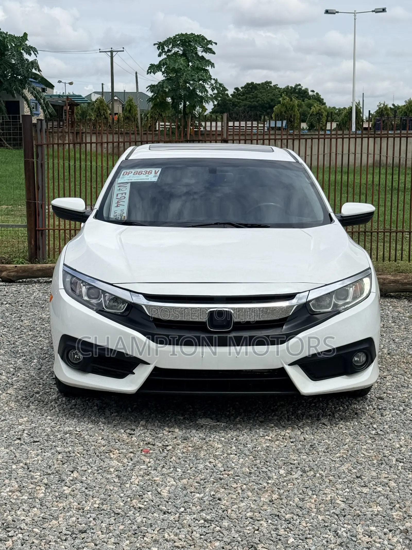 Honda Civic EX-L 4dr Sedan (1.5L 4cyl) 2017 White