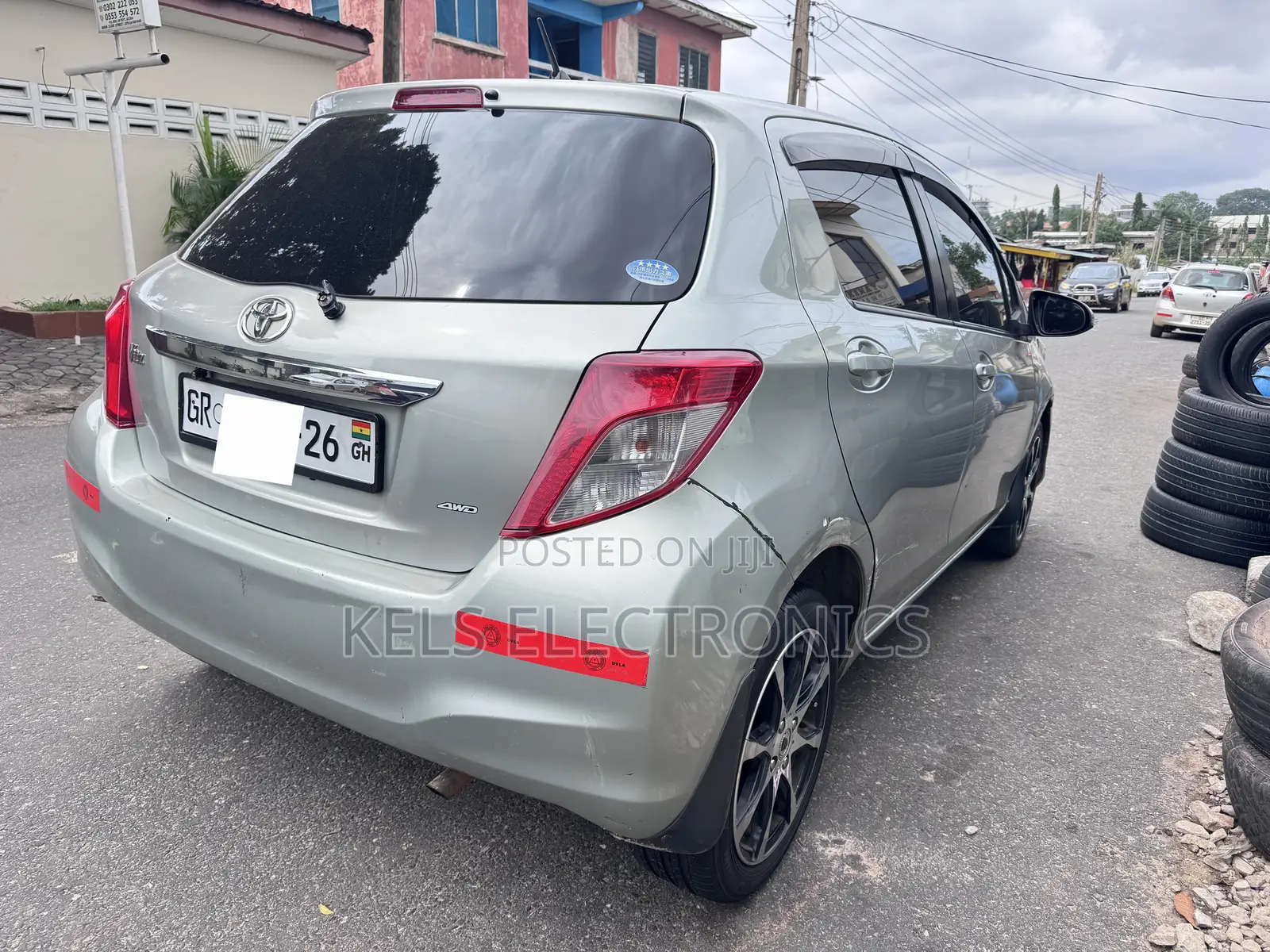 Toyota Vitz 1.3 AWD 5dr 2013 Silver