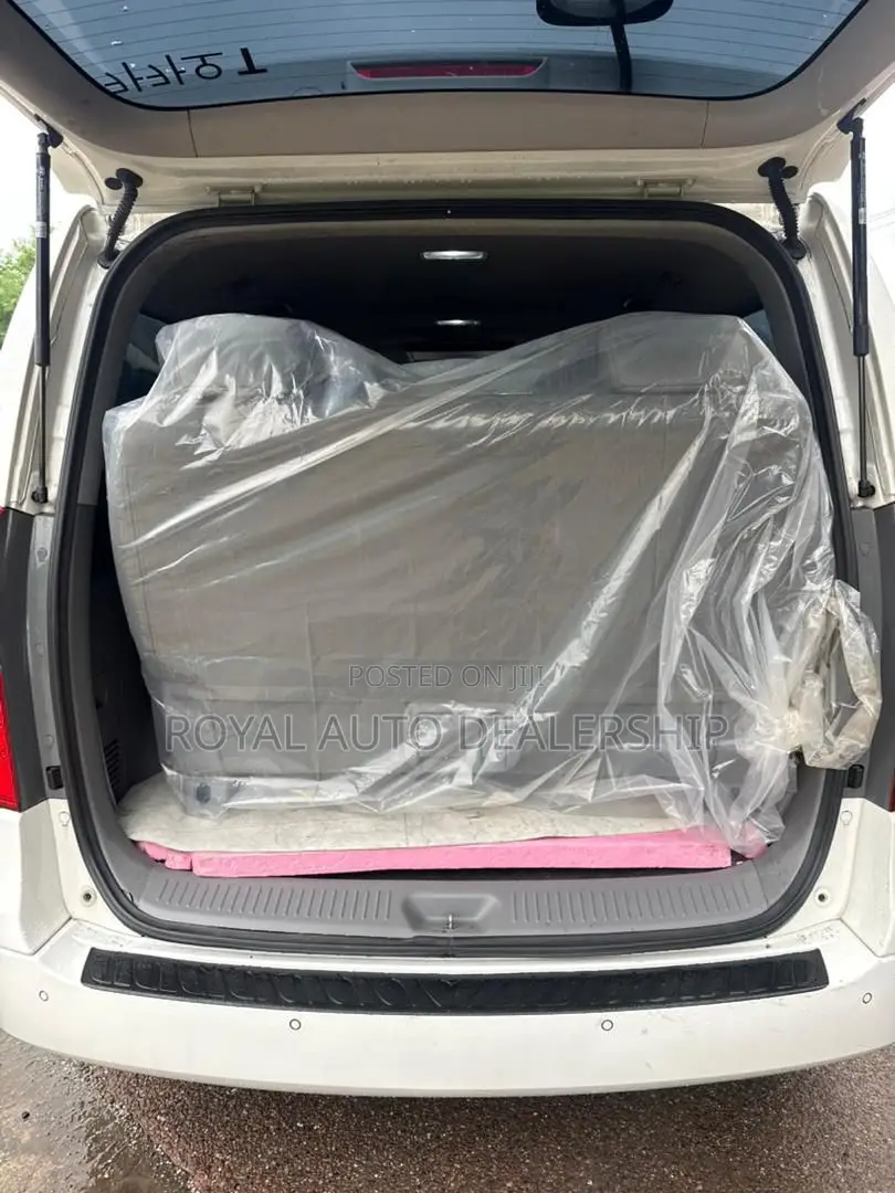 Hyundai Starex 2020 White